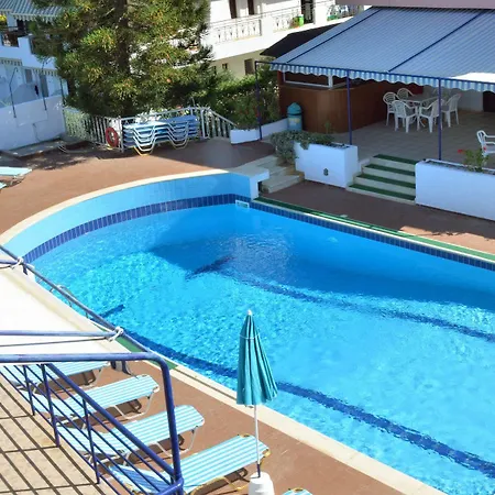 Thisvi Aparthotel