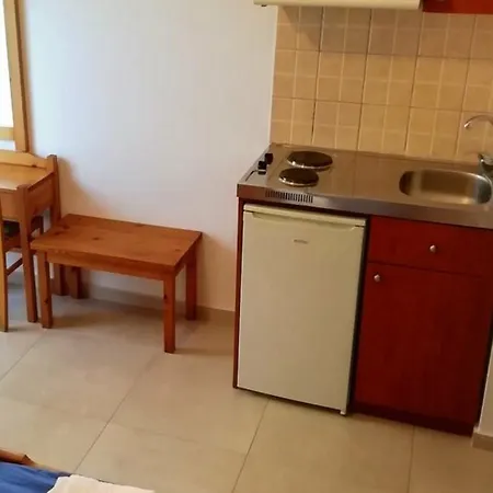 Thisvi Aparthotel 2*
